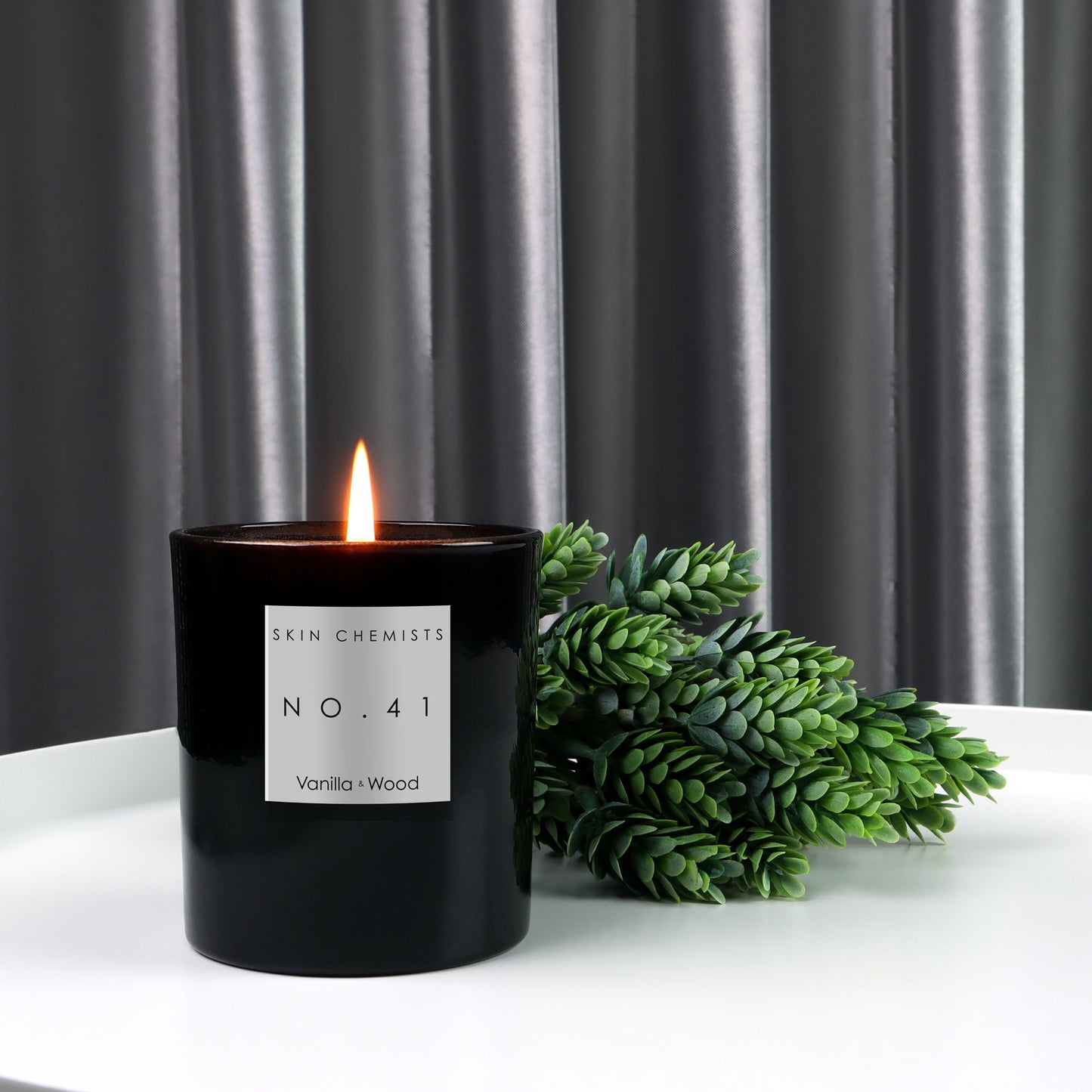 SC796 skinChemists No.41 Vanilla & Wood Candle 200g