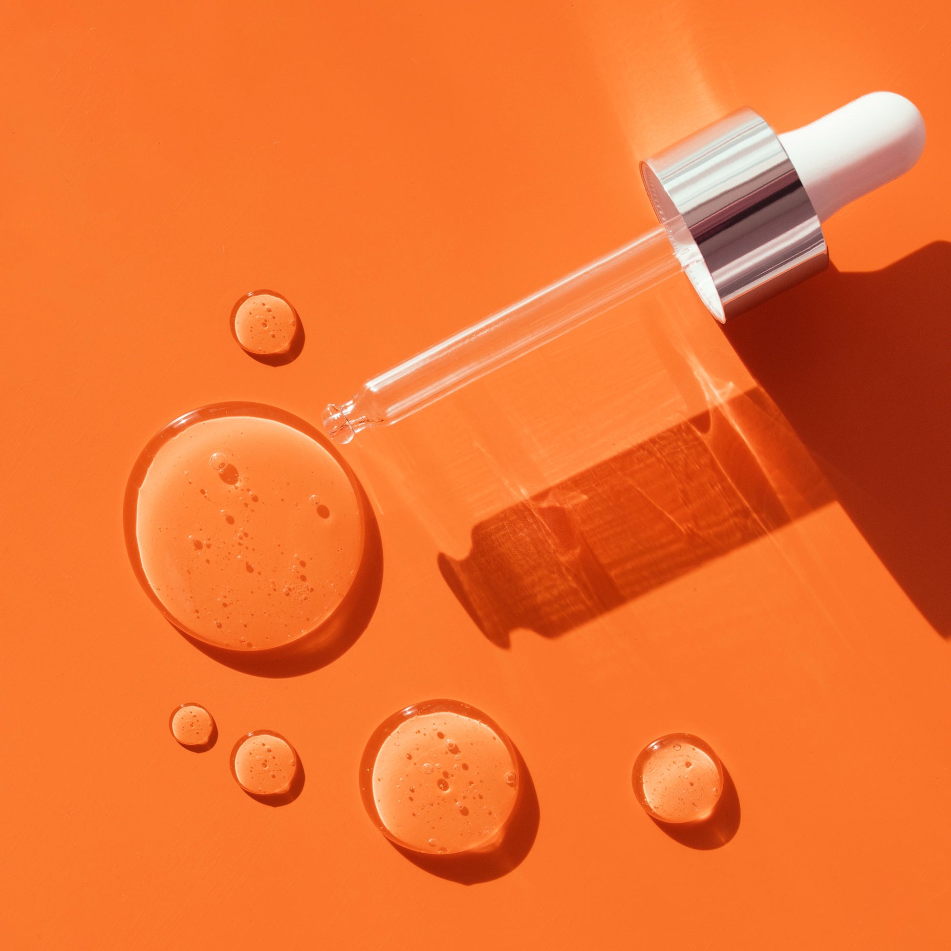HSC042 skinChemists Youth Series Tranexamic Acid 2.5%, Niacinamide 4% Brightening Serum 30ml